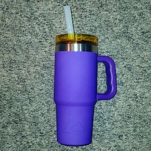 Ozark Trail Outdoor Equipment Vacuum Insulated 18 oz Cup with Straw and Handle
